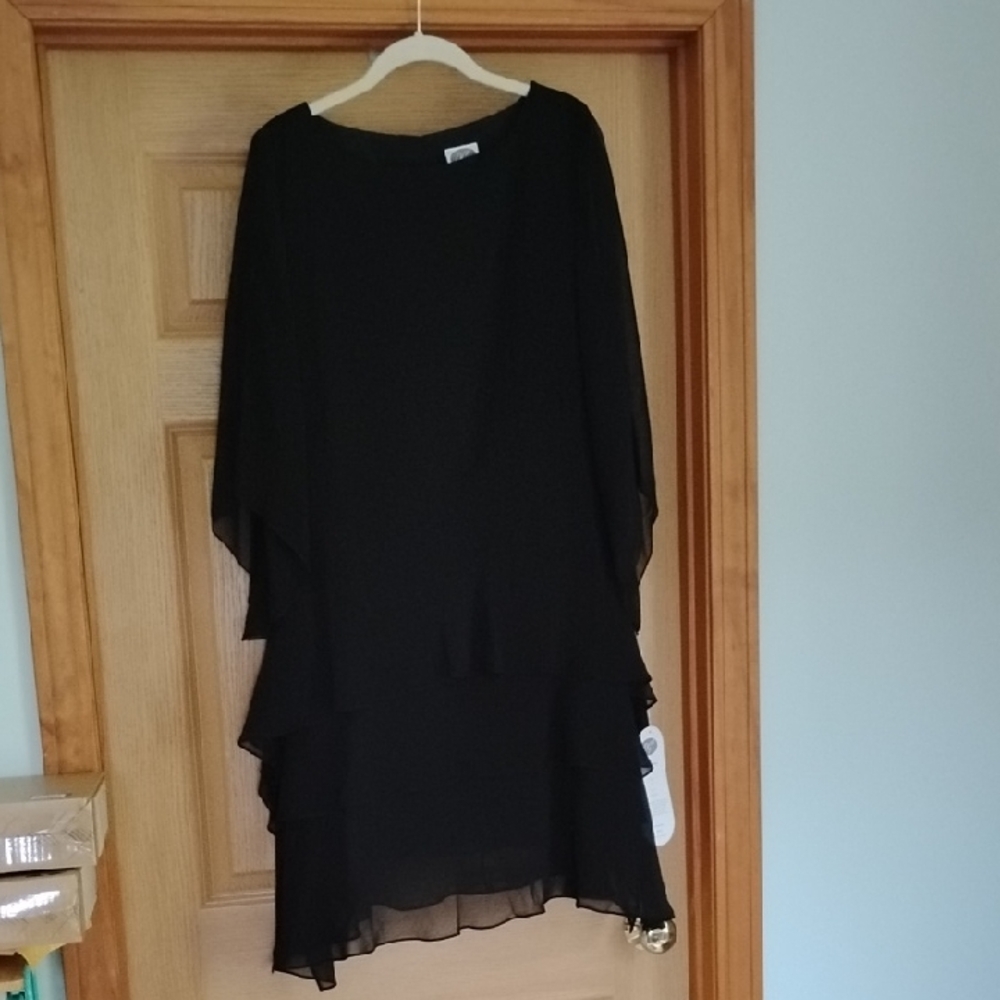 DG2 by Diane Gilman Black Dress Size Medium ,Layered,Fully Lined. NEW